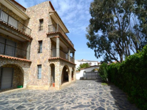 Apartment Emporium with terrace in Lescala